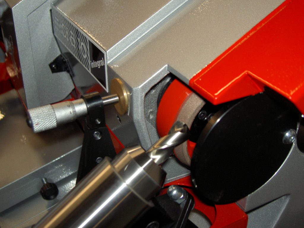 Dettaglio MICRA 10 INTEGRAL - Cuoghi Affilatrici - 03